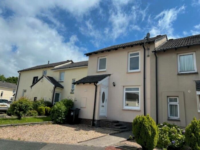 3 Bedroom Semi-Detached House To Rent In Langerwell Rd, Saltash, PL12
