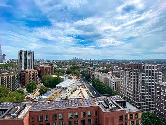 2 Bedroom Flat To Rent In Deacon Street, London, SE17