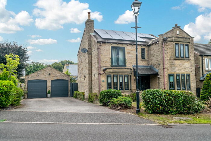 4 Bedroom Detached House For Sale In Manor Grange, Shepley, HD8