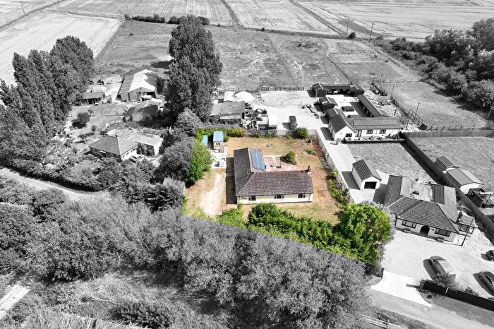 4 Bedroom Detached Bungalow For Sale In Ryefield Lane, Holbeach, PE12