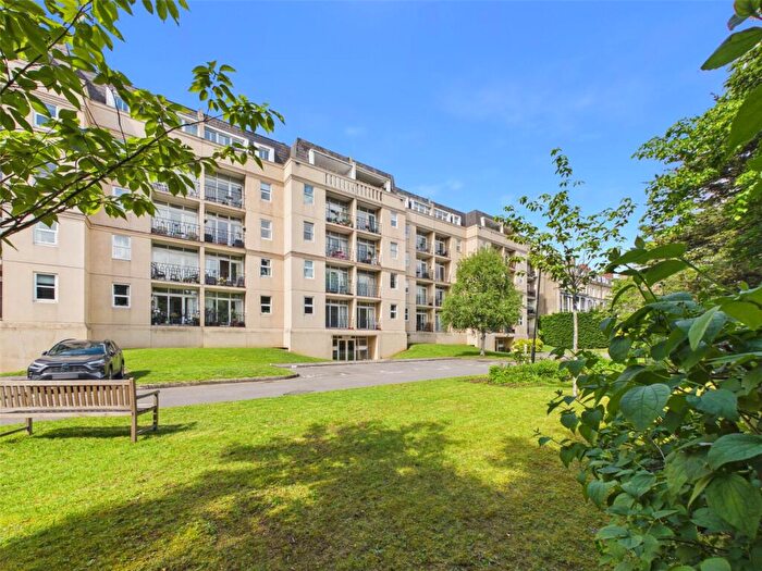 2 Bedroom Apartment For Sale In Lansdown Road, Cheltenham, Gloucestershire, GL50
