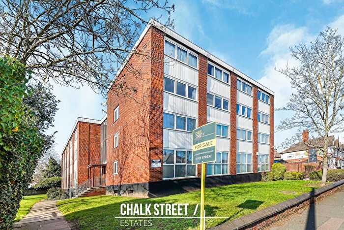 2 Bedroom Maisonette For Sale In Menthone Place, Hornchurch, RM11