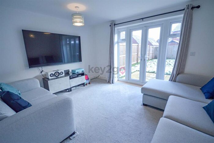 3 Bedroom Semi-Detached House For Sale In Winder Avenue, Halfway, Sheffield, S20