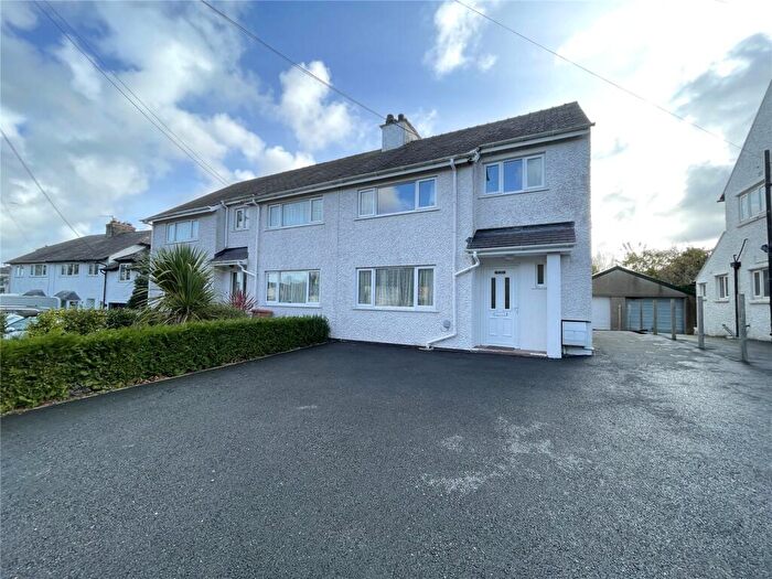 3 Bedroom Semi-Detached House To Rent In Penrhos Road, Bangor, Gwynedd, LL57