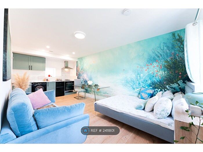 Studio To Rent In Chieftain Way, Cambridge, CB4