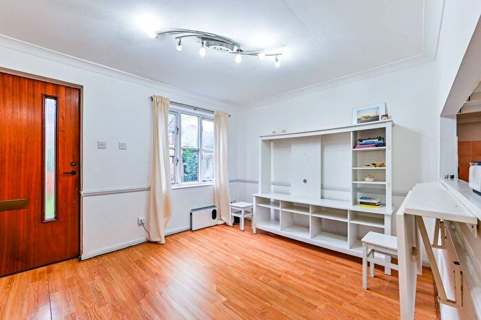 1 Bedroom Flat To Rent In Bunning Way, Barnsbury, London, N7