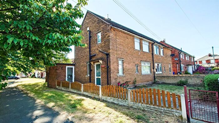 3 Bedroom Semi Detached House For Sale In Cliff Crescent, Warmsworth, Doncaster, DN4