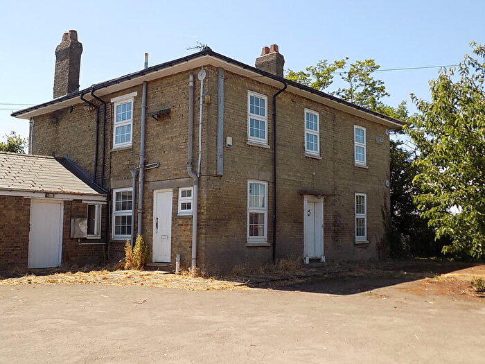 4 Bedroom Detached House To Rent In Sixteen Foot Bank, Stonea, PE15