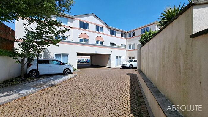 1 Bedroom Flat For Sale In Fisher Street, Dawes Court Fisher Street, TQ4