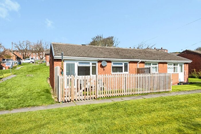 1 Bedroom Bungalow For Sale In Pinfold Close, Flockton, Wakefield, West Yorkshire, WF4