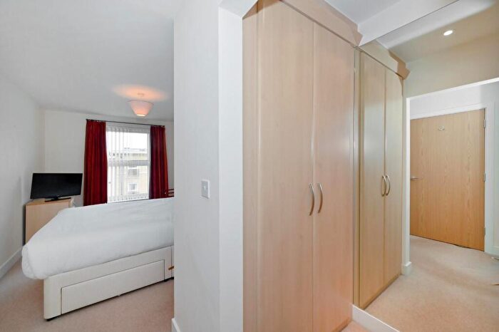 2 Bedroom Apartment To Rent In Highbury Drive, Leatherhead, KT22