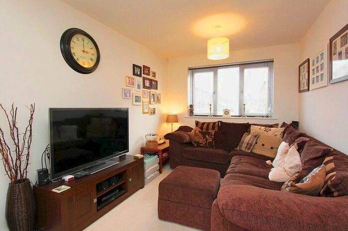 3 Bedroom Semi-Detached House To Rent In Milbury Farm Meadow, Exminster, Exeter EX6