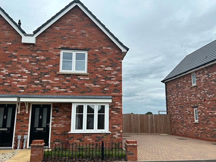 2 Bedroom Property To Rent In Sparrowhawk Crescent, Wootton, Northampton, NN4