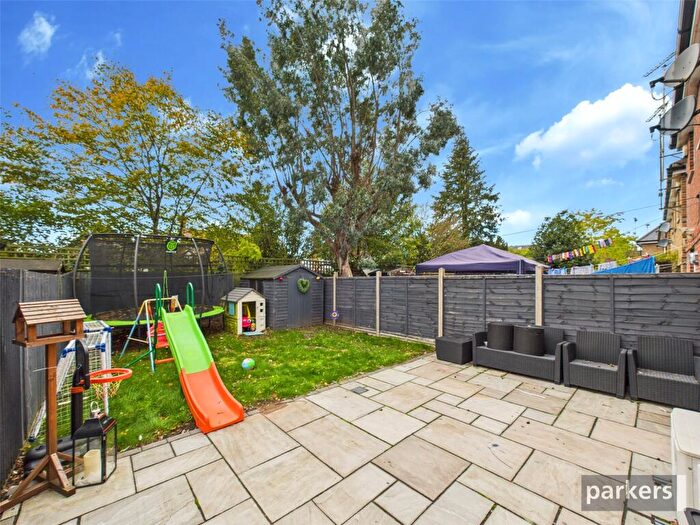 2 Bedroom Semi-Detached House For Sale In Heather Hill Close, Earley, Reading, RG6