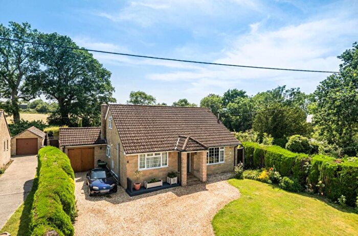 4 Bedroom Chalet For Sale In Leigh, Sherborne, DT9