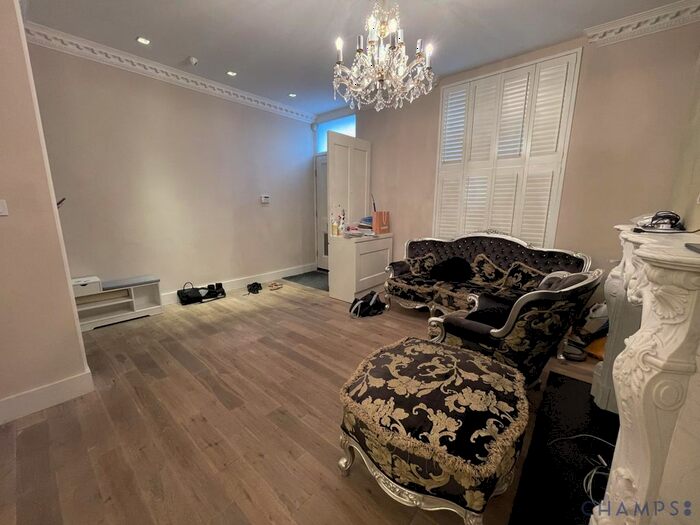 5 Bedroom Terraced House To Rent In Pembridge Road, Notting Hill, London, W11