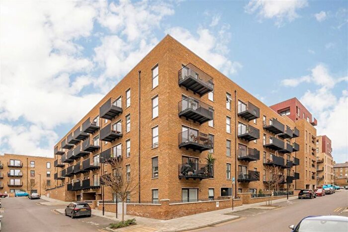 3 Bedroom Flat For Sale In Rolfe Terrace, Woolwich, SE18