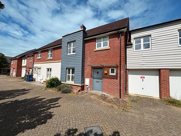 3 Bedroom House To Rent In Vales Place, Cambridge, CB4