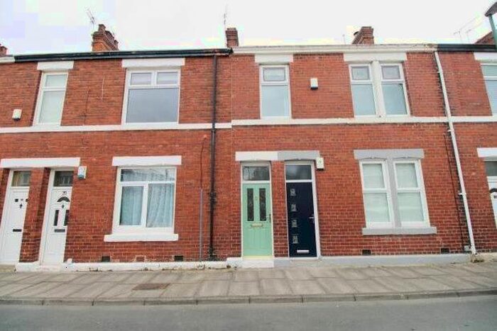 2 Bedroom Flat To Rent In Breamish Street, Jarrow, NE32