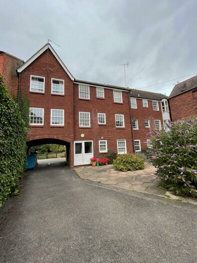 1 Bedroom Apartment To Rent In Eastham Court, Bewdley, Worcestershire, DY12
