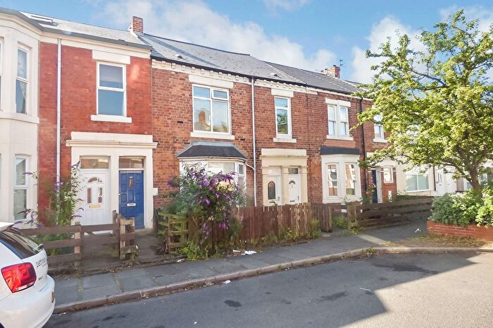3 Bedroom Flat To Rent In Hotspur Street, Heaton, Newcastle Upon Tyne, NE6
