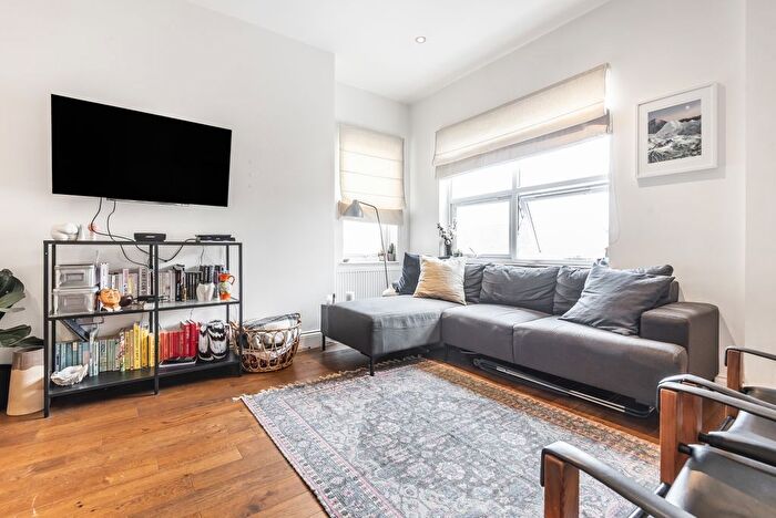 1 Bedroom Flat To Rent In Peckham, London, SE15