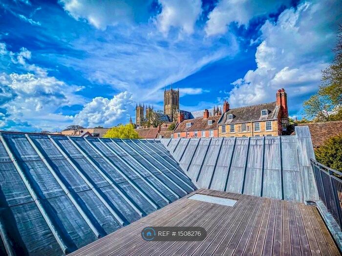 2 Bedroom Flat To Rent In Greestone Mount, Lincoln, LN2