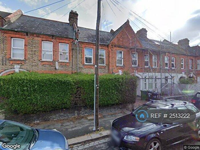 2 Bedroom Flat To Rent In Hibbert Road, London, E17