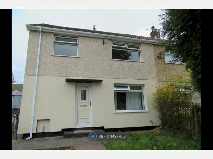 3 Bedroom Semi-Detached House To Rent In Glan 'y Nant, Bargoed, CF81