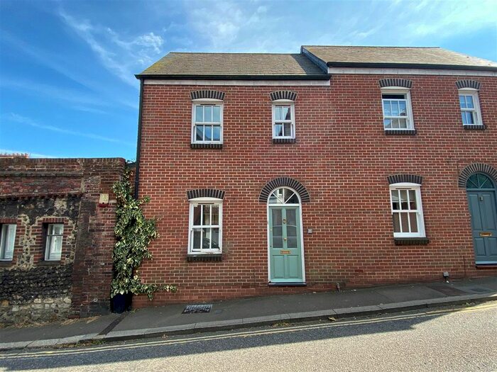 Houses to rent in Lewes, East Sussex