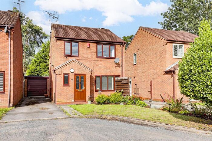 3 Bedroom Detached House For Sale In Ramblers Close, Colwick, NG4