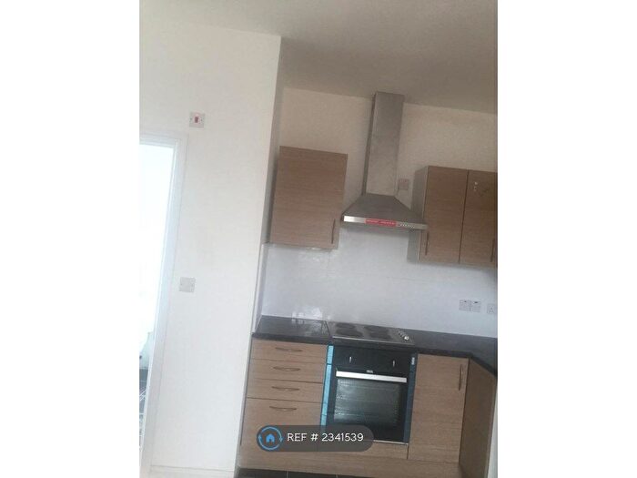 1 Bedroom Flat To Rent In Broadway, London, W13