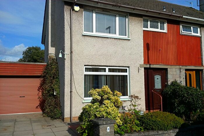 2 Bedroom Terraced House To Rent In Cambustay Gardens, Dundee, DD5