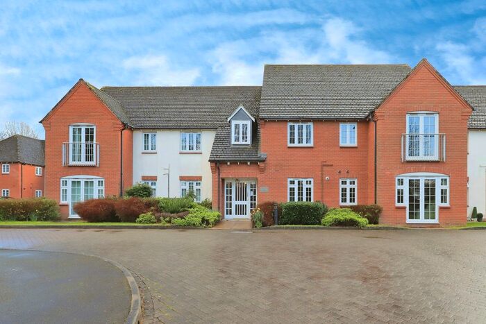 2 Bedroom Flat For Sale In Darcy House, Old Stafford Road, WV10