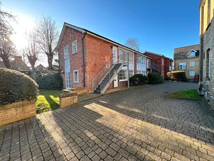 2 Bedroom Flat To Rent In Stamford Yard, Kneesworth Street, Royston, SG8