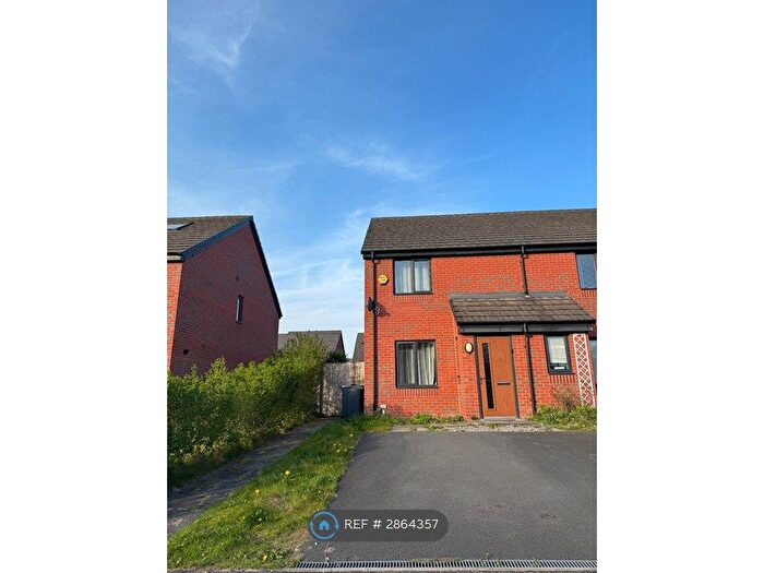 2 Bedroom Semi-Detached House To Rent In Daisy St, Salford, M6