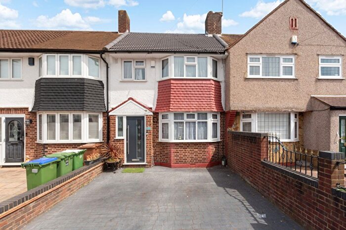 3 Bedroom Terraced House For Sale In Fen Grove, Sidcup, DA15