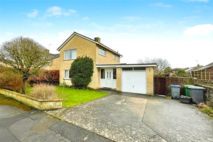 3 Bedroom Detached House For Sale In Huntingdon Rise, Bradford On Avon, BA15
