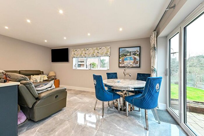 4 Bedroom Detached House For Sale In London Road, Hill Brow, Liss, Hampshire, GU33
