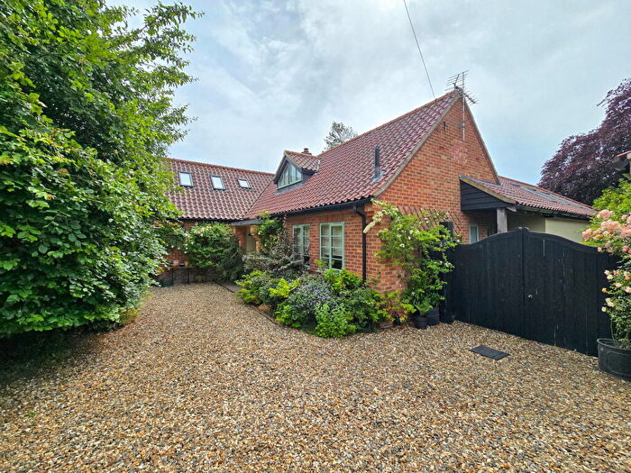 6 Bedroom Chalet For Sale In Crown Street, Banham, NR16