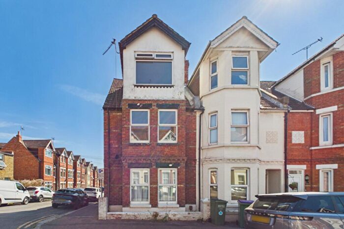 4 Bedroom End Of Terrace House For Sale In Watkin Road, Folkestone, CT19