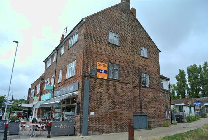 Studio To Rent In Goring Road, Goring-By-Sea, Worthing BN12