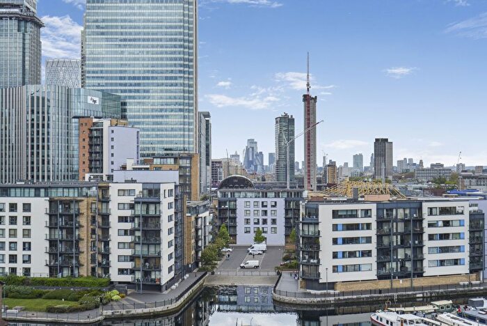 1 Bedroom Flat To Rent In Horizons Tower, Yabsley Street, E14