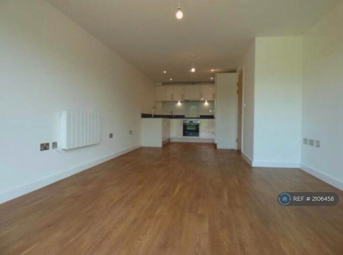 1 Bedroom Flat To Rent In Macro House, Oakgrove, Milton Keynes, MK10