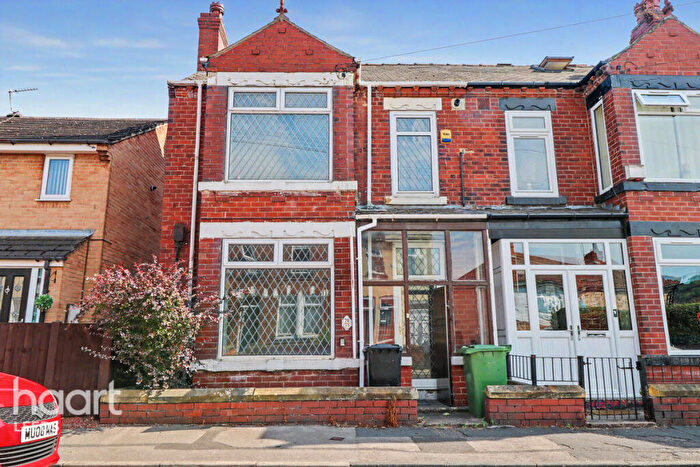 3 Bedroom End Of Terrace House For Sale In Station Road, Leeds, LS25