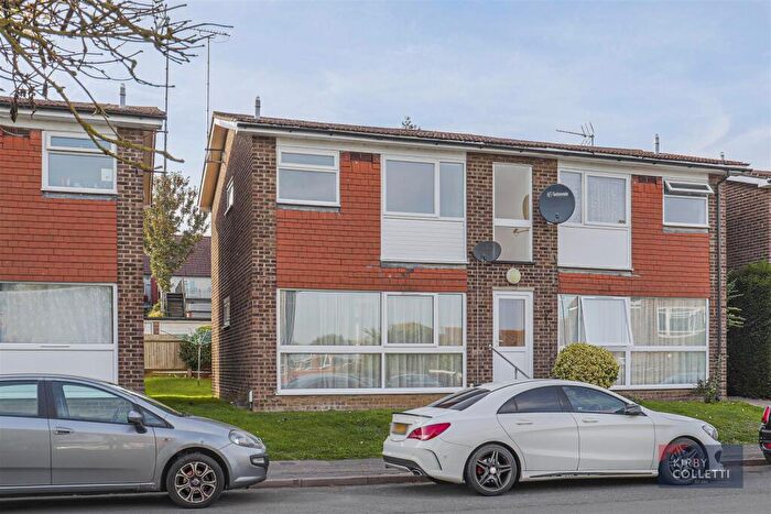 1 Bedroom Flat To Rent In Berners Way, Broxbourne, Hertfordshire, EN10