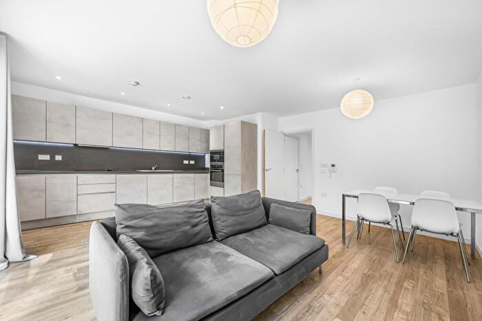 2 Bedroom Flat For Sale In Gothenburg Court Bailey Street, Surrey Quays, SE8