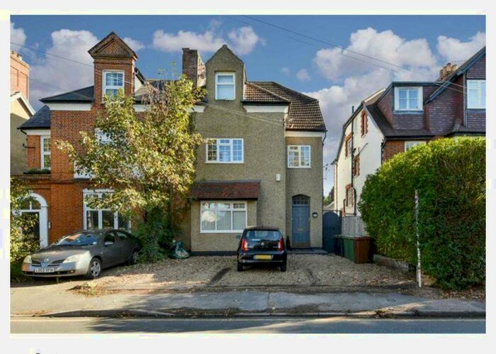 2 Bedroom Flat To Rent In Worple Road, Epsom, KT18