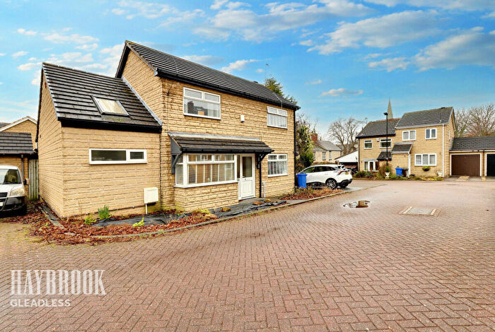 3 Bedroom Detached House For Sale In Ingram Court, Sheffield, S2