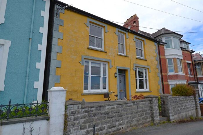 4 Bedroom Detached House For Sale In Glanymor Road, Goodwick, SA64
